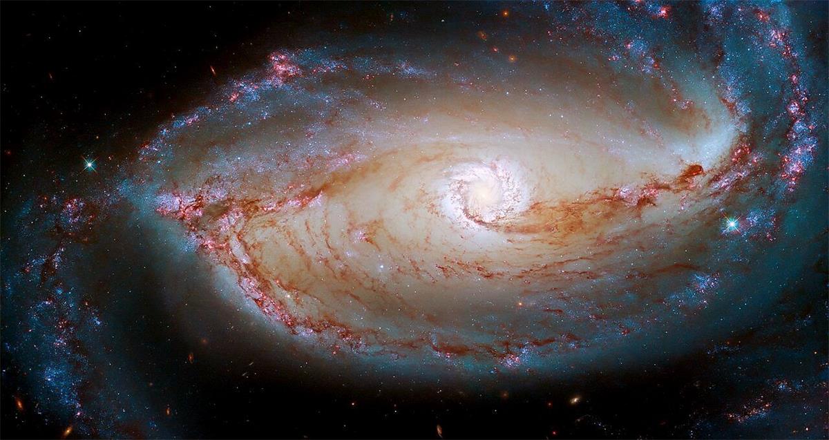 Credit: ESA/Hubble & NASA, D. Sand, K. Sheth